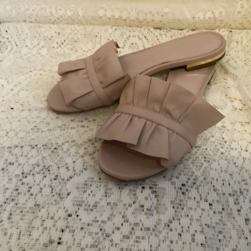 Michael Kors pink ruffle sandals in size 5